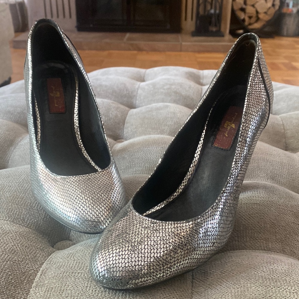 7FAM Heels
